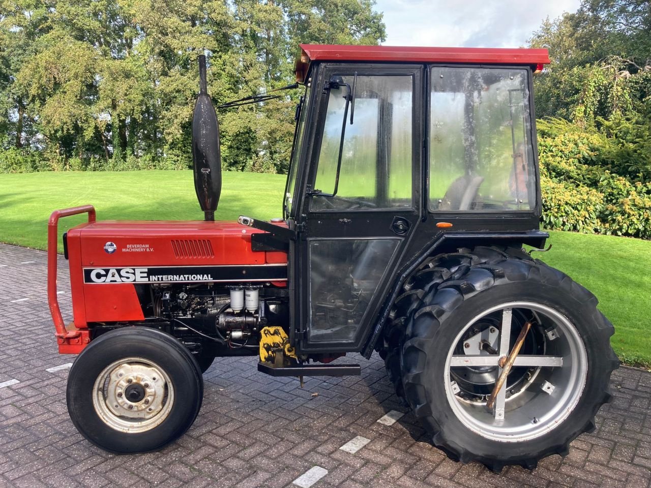 Weinbautraktor del tipo Case IH SM 733, Gebrauchtmaschine en Vriezenveen (Imagen 2)