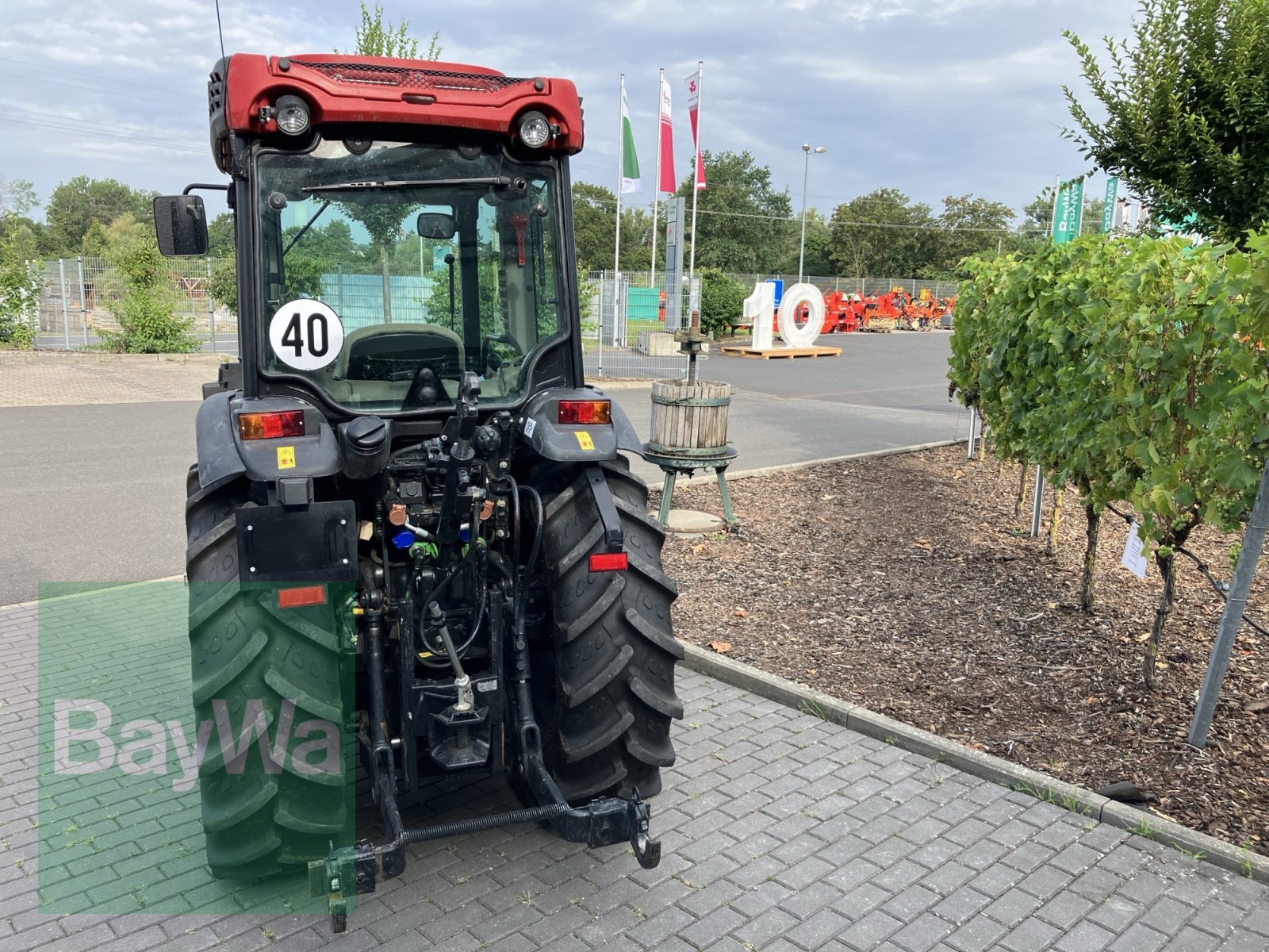 Weinbautraktor du type Case 90 N, Gebrauchtmaschine en Volkach (Photo 5)