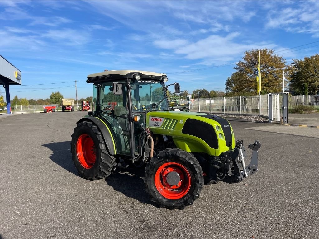 Weinbautraktor Türe ait CLAAS NEXOS 240 F, Gebrauchtmaschine içinde Montauban (resim 3)