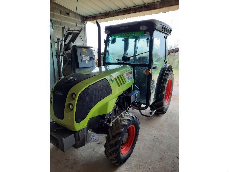 Weinbautraktor typu CLAAS NEXOS210VL, Gebrauchtmaschine w ANTIGNY (Zdjęcie 1)