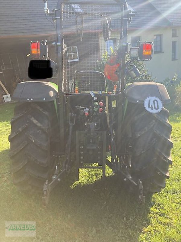 Weinbautraktor van het type Deutz-Fahr 4070 E, Gebrauchtmaschine in Schlettau (Foto 4)