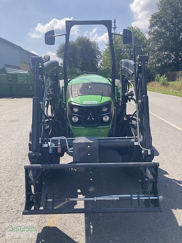 Weinbautraktor van het type Deutz-Fahr 5070 DF Keyline, Neumaschine in Schlettau (Foto 2)