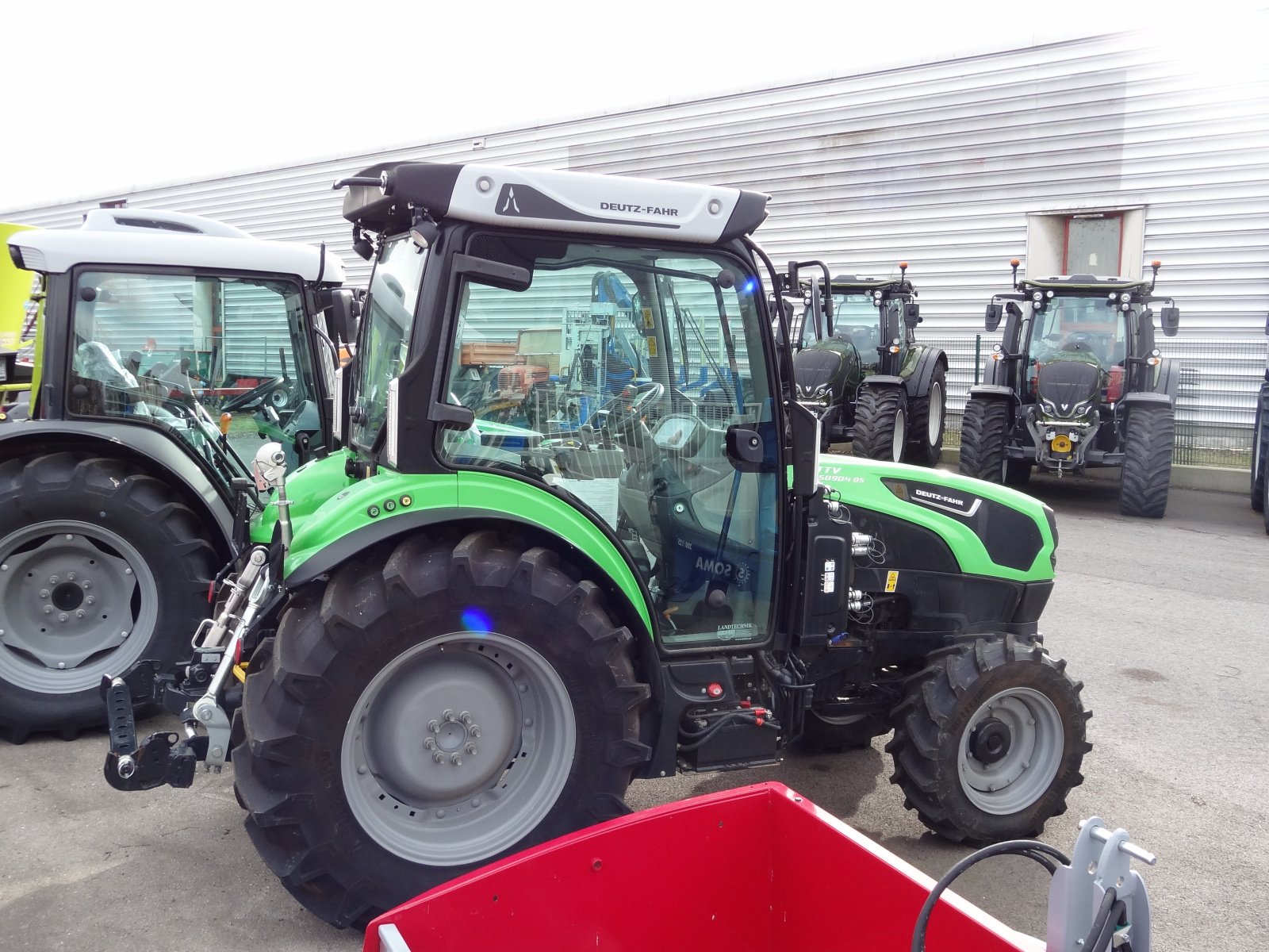 Weinbautraktor van het type Deutz-Fahr 5090.4 D, Gebrauchtmaschine in St.Andrä-Wördern (Foto 3)