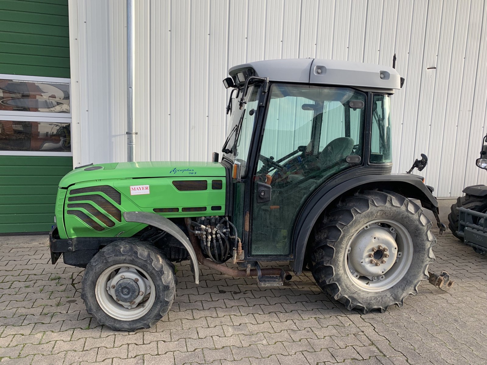 Weinbautraktor del tipo Deutz-Fahr Agroplus F 90, Gebrauchtmaschine In Bad Sobernheim (Immagine 1)