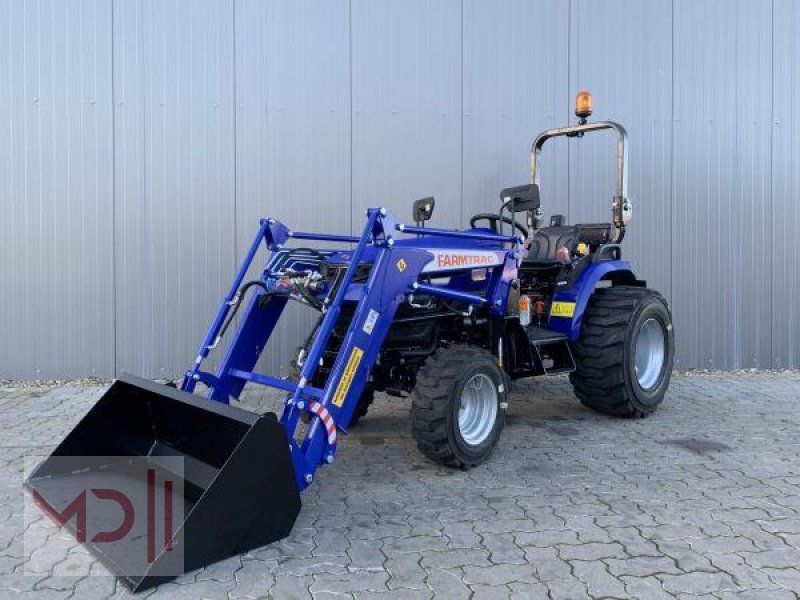 Weinbautraktor of the type Farmtrac MD FARMTRAC   26 HST, Neumaschine in Zeven (Picture 22)