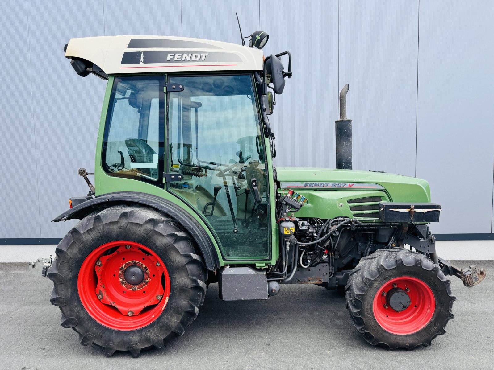 Weinbautraktor typu Fendt 207 V, Gebrauchtmaschine v Falkenstein (Obrázek 3)