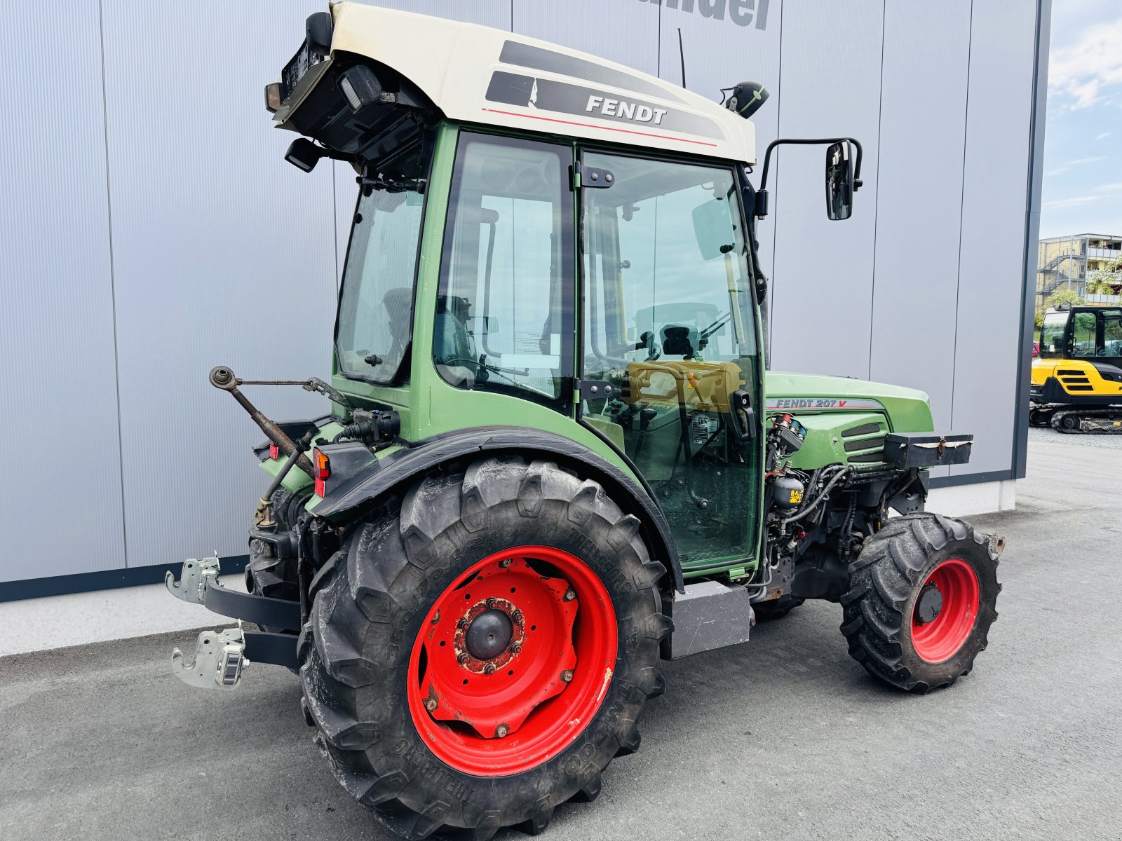 Weinbautraktor typu Fendt 207 V, Gebrauchtmaschine v Falkenstein (Obrázek 6)