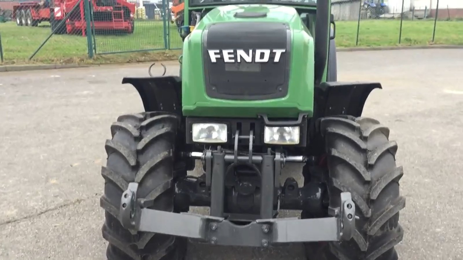 Weinbautraktor del tipo Fendt 208 Vario, Gebrauchtmaschine In Casic (Immagine 1)