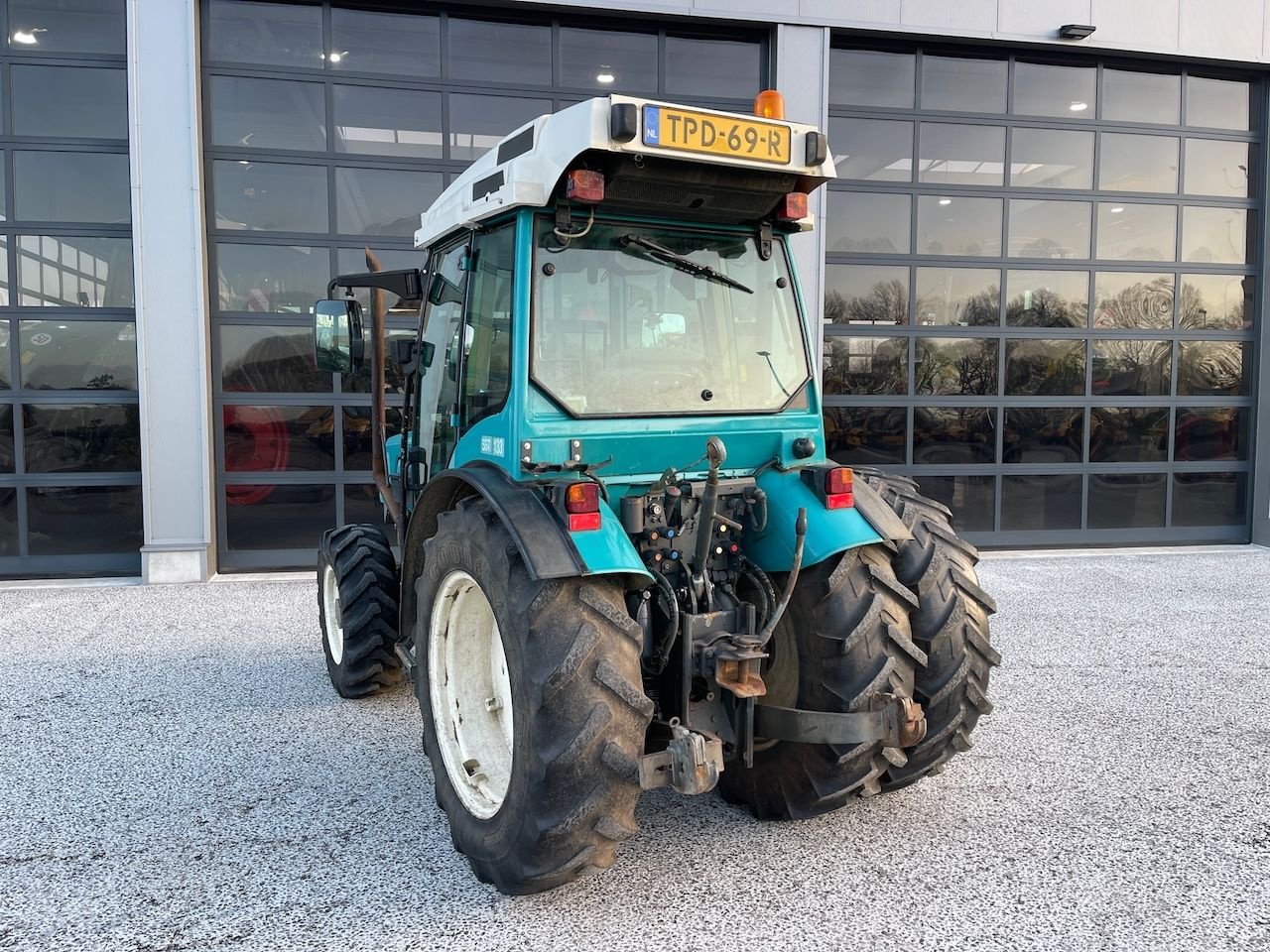 Weinbautraktor типа Fendt 208F Smalspoor trekker, Gebrauchtmaschine в Holten (Фотография 2)