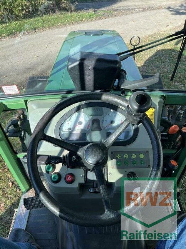 Weinbautraktor des Typs Fendt 208V, Gebrauchtmaschine in Saulheim (Bild 10)