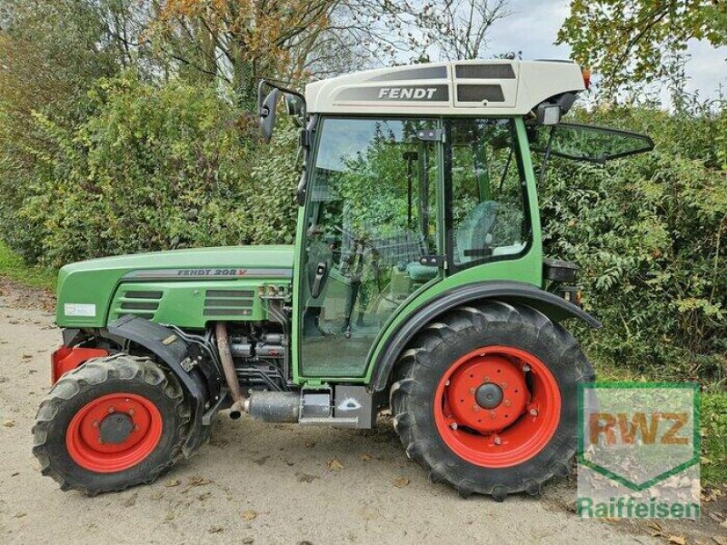 Weinbautraktor des Typs Fendt 208V, Gebrauchtmaschine in Saulheim (Bild 8)