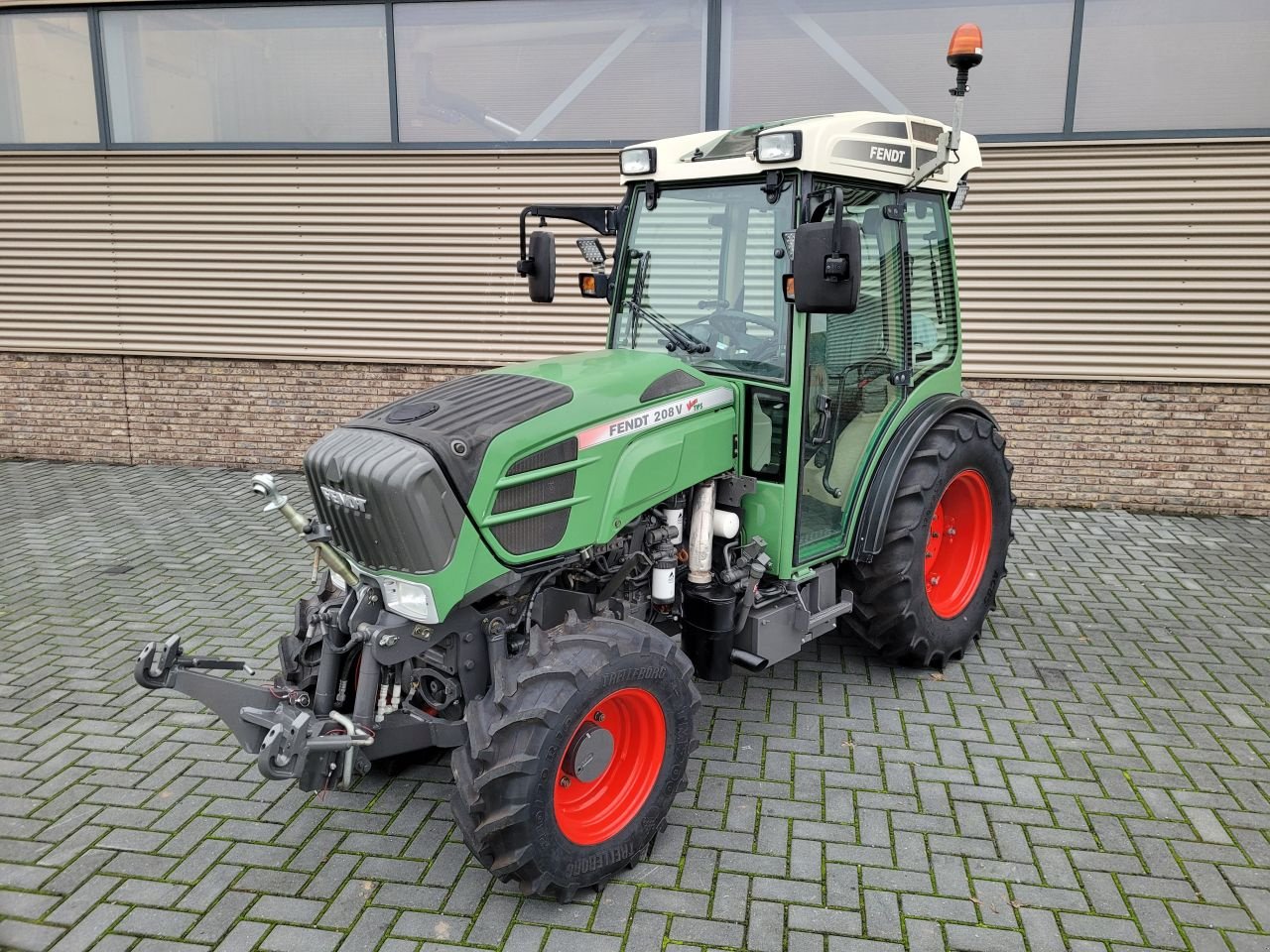 Weinbautraktor Türe ait Fendt 208va profi 209-210-211, Gebrauchtmaschine içinde Houten (resim 1)