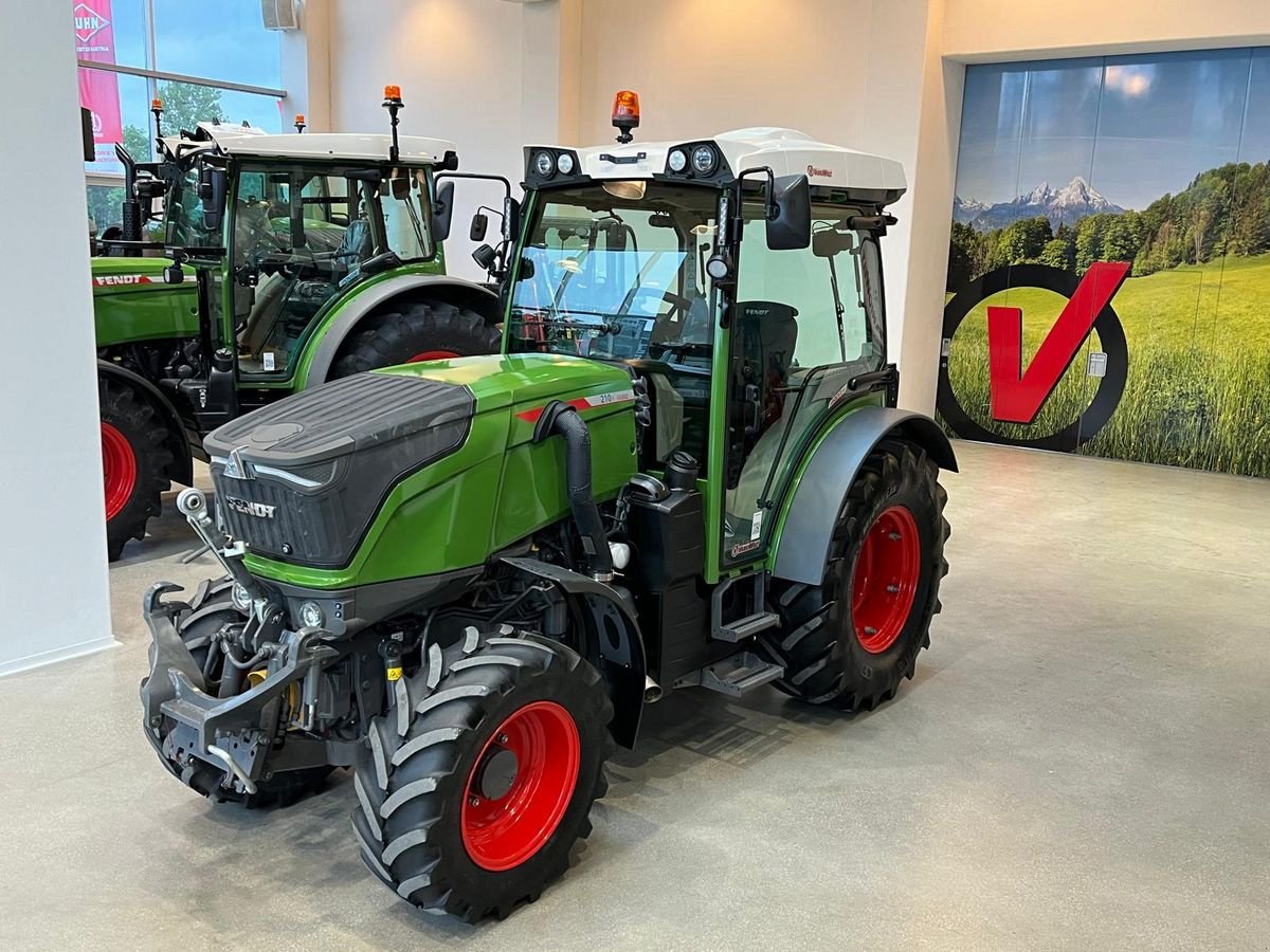 Weinbautraktor van het type Fendt 210 Vario F FendtONE, Gebrauchtmaschine in Wallern (Foto 1)