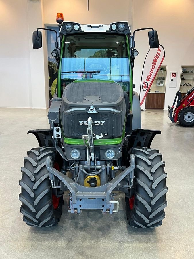 Weinbautraktor van het type Fendt 210 Vario F FendtONE, Gebrauchtmaschine in Wallern (Foto 2)