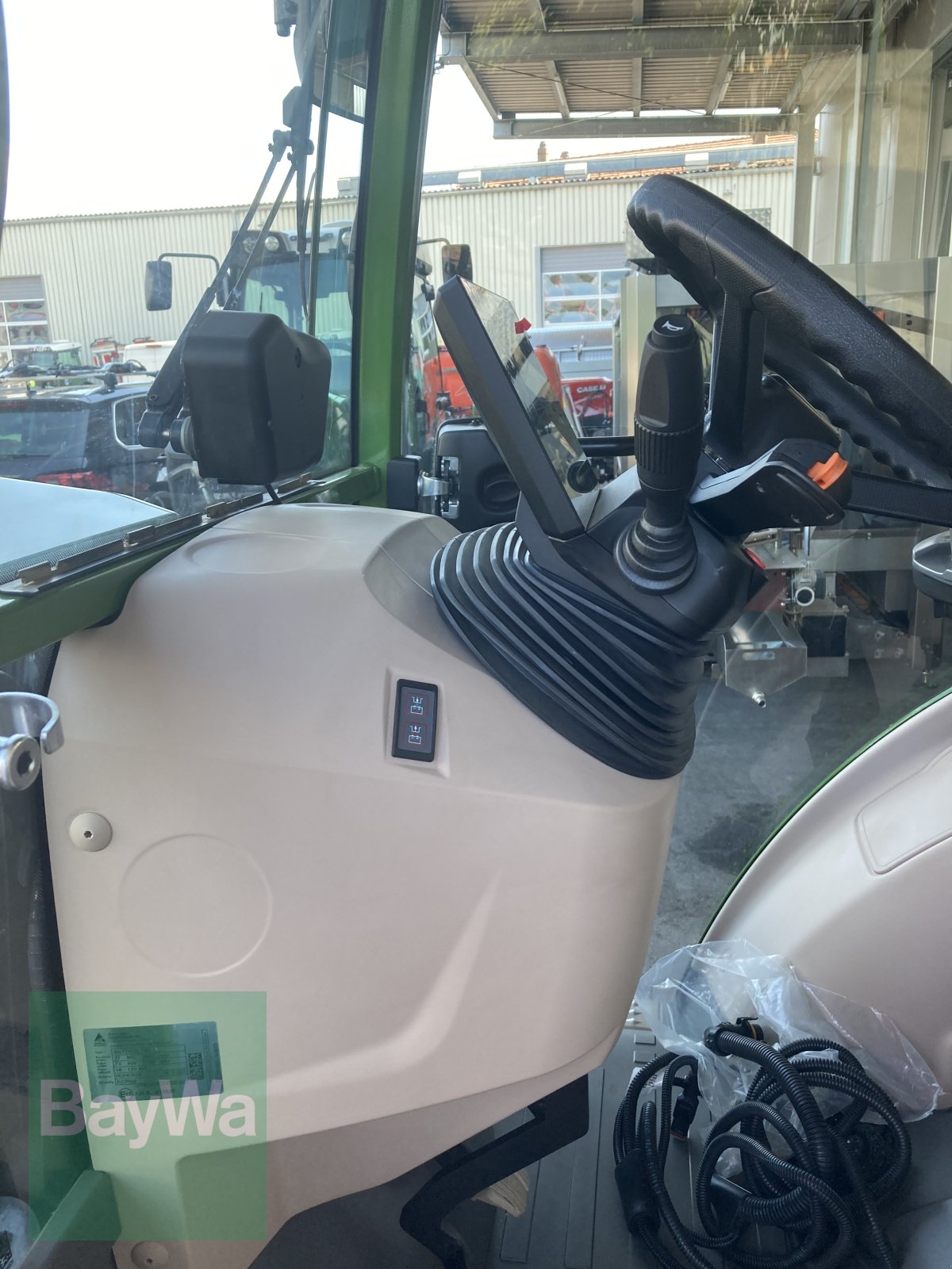 Weinbautraktor του τύπου Fendt 210 Vario VA, Gebrauchtmaschine σε Volkach (Φωτογραφία 10)