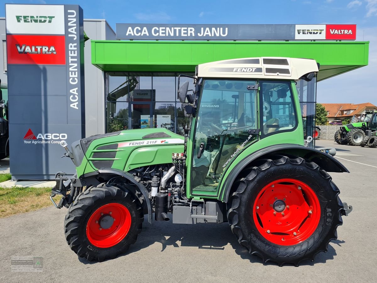 Weinbautraktor типа Fendt 211 Vario F, Gebrauchtmaschine в Gerasdorf (Фотография 1)