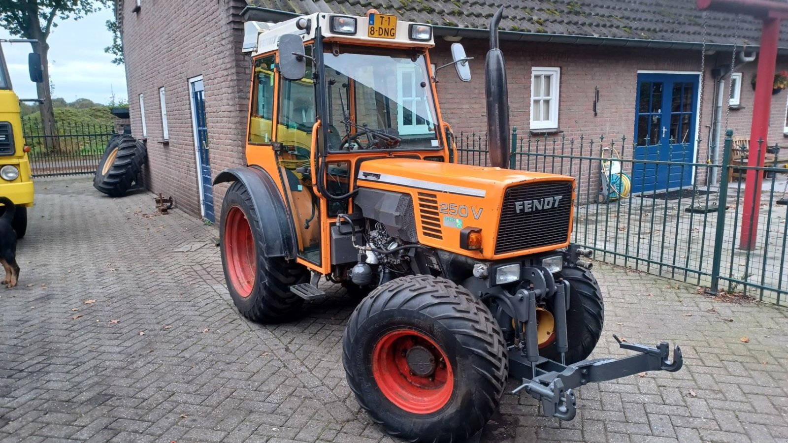 Weinbautraktor του τύπου Fendt 250 v, Gebrauchtmaschine σε Mariahout (Φωτογραφία 11)