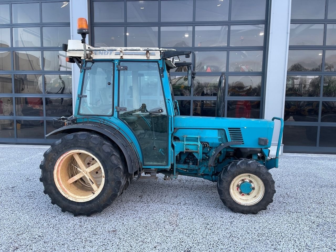 Weinbautraktor du type Fendt 270V Smalspoor, Gebrauchtmaschine en Holten (Photo 3)