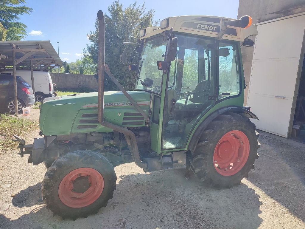 Weinbautraktor typu Fendt FARMER 206 V, Gebrauchtmaschine v CAVAILLON (Obrázok 1)