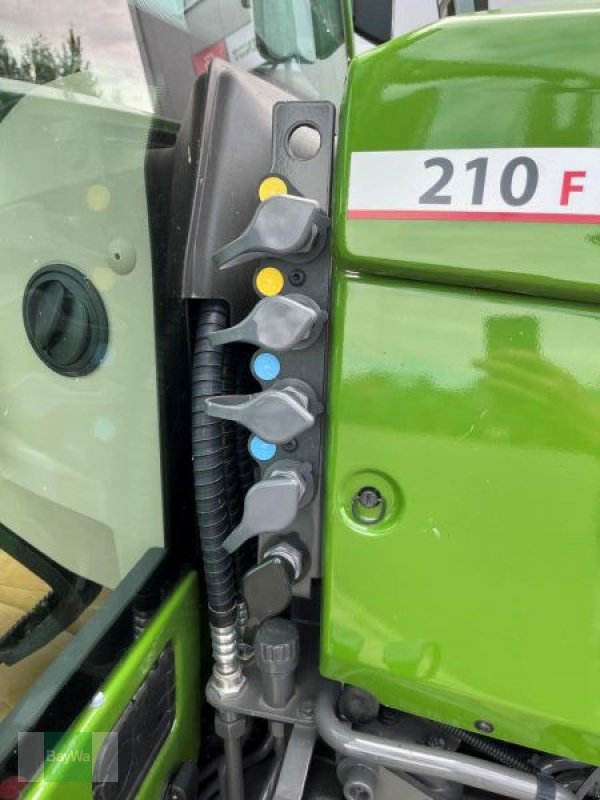 Weinbautraktor des Typs Fendt FENDT 210 F VARIO GEN3 ACHTUNG, Neumaschine in Großweitzschen (Bild 21)