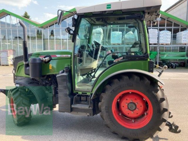 Weinbautraktor typu Fendt TRAKTOR 211 V VARIO GEN3, Gebrauchtmaschine w Ilsfeld (Zdjęcie 15)