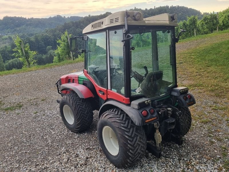 Weinbautraktor des Typs Ferrari AR/H2 95FAR, Gebrauchtmaschine in Gabersdorf (Bild 3)