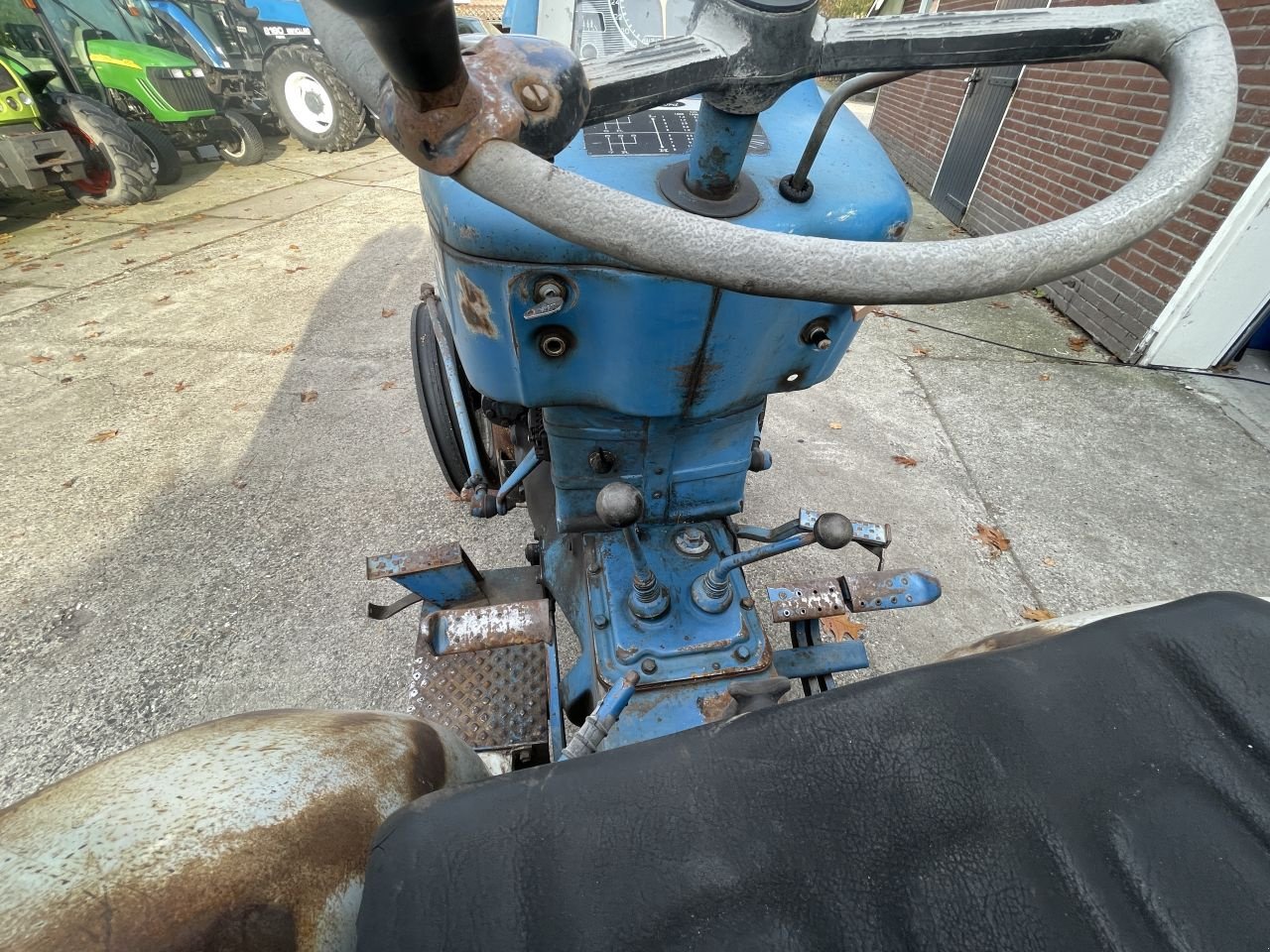 Weinbautraktor za tip Ford 3000, Gebrauchtmaschine u Nieuw Roden (Slika 8)