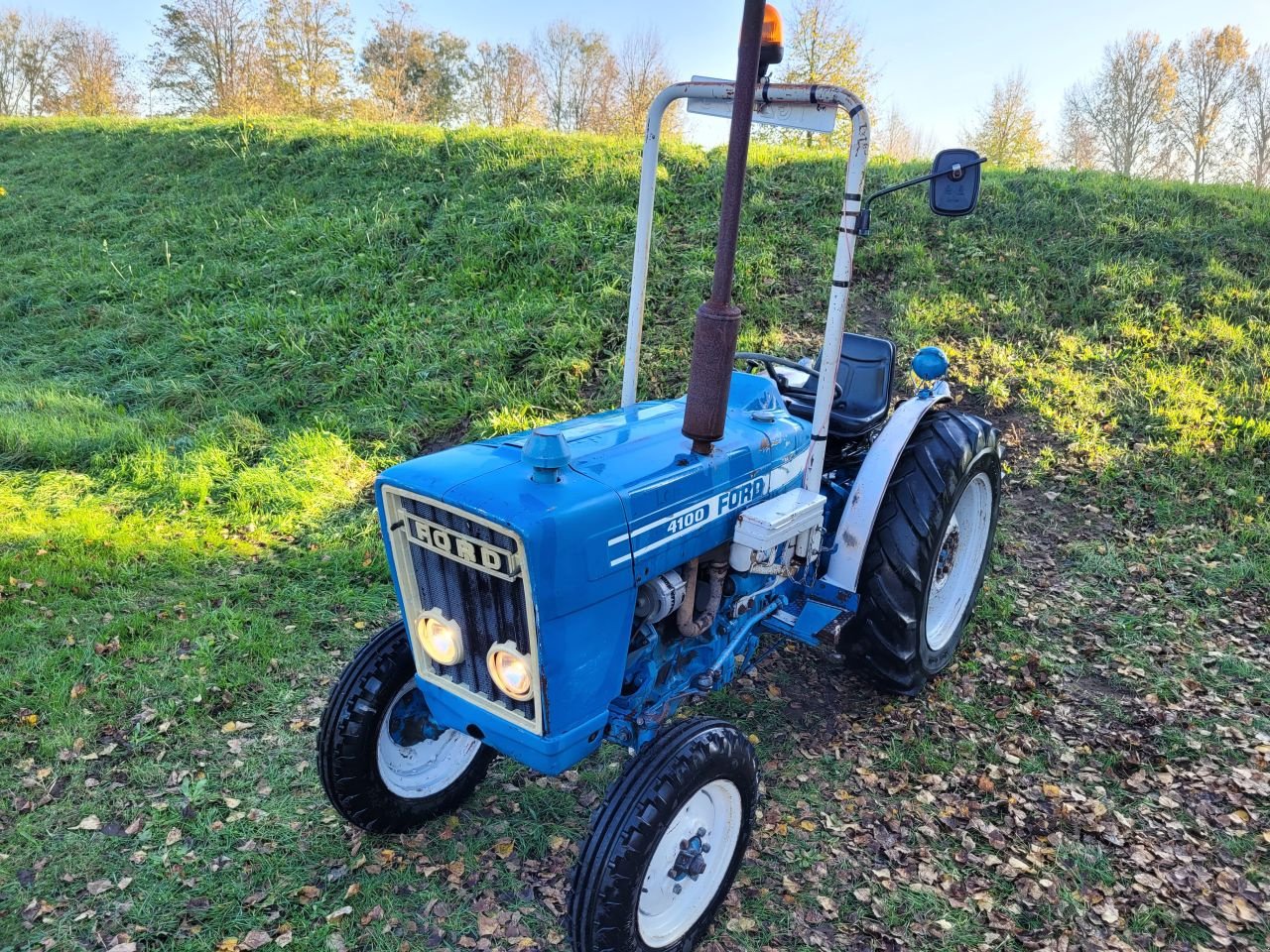 Weinbautraktor des Typs Ford 4100, Gebrauchtmaschine in Werkendam (Bild 3)