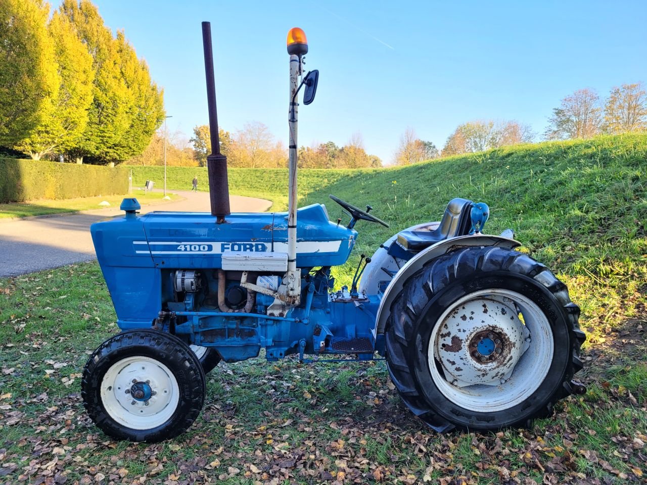 Weinbautraktor del tipo Ford 4100, Gebrauchtmaschine In Werkendam (Immagine 5)