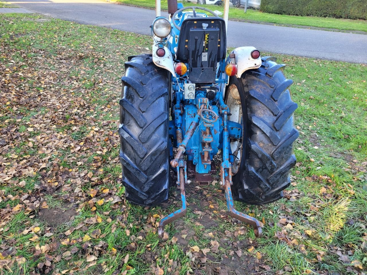 Weinbautraktor типа Ford 4100, Gebrauchtmaschine в Werkendam (Фотография 4)