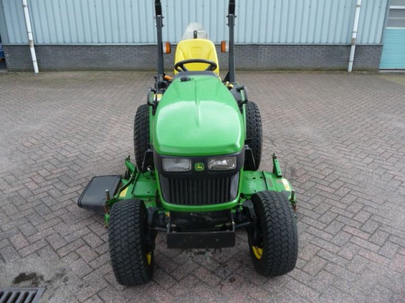 Weinbautraktor tip John Deere 2320, Gebrauchtmaschine in Oirschot (Poză 2)