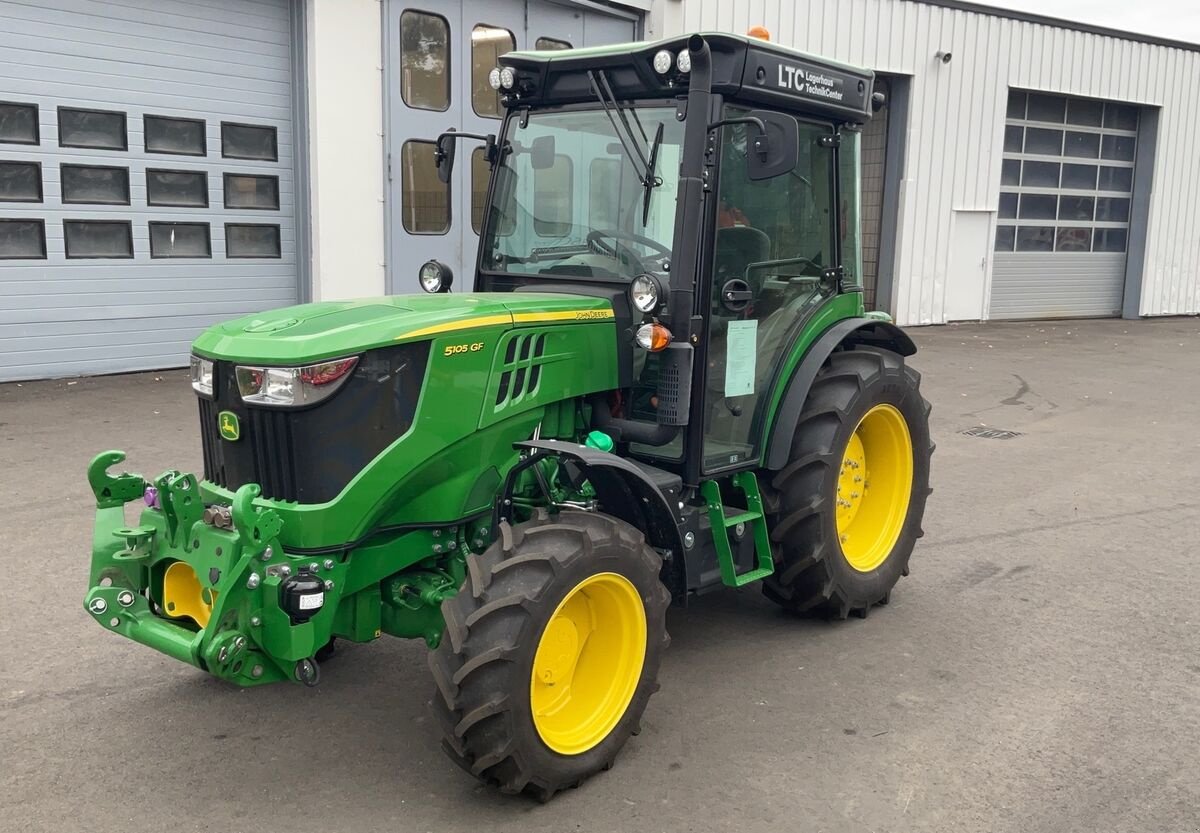 Weinbautraktor van het type John Deere 5105GF, Gebrauchtmaschine in Zwettl (Foto 1)