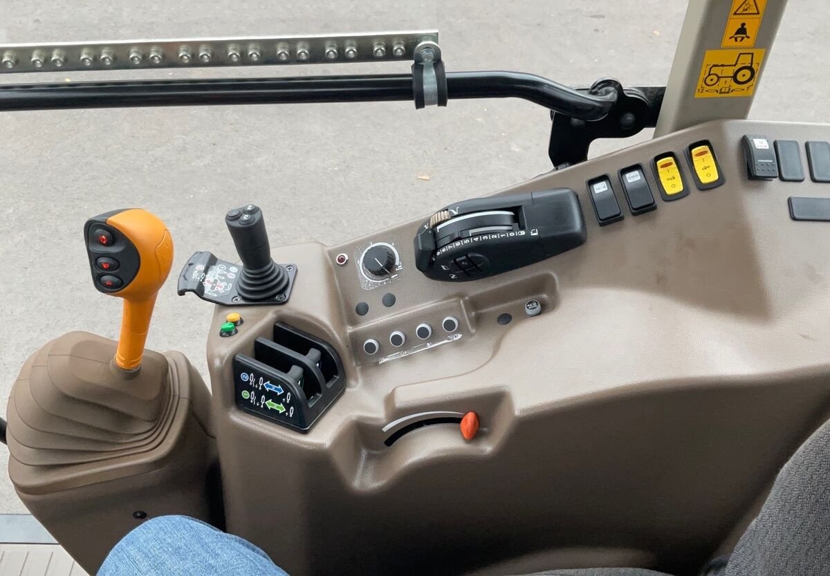 Weinbautraktor a típus John Deere 5105GF, Gebrauchtmaschine ekkor: Zwettl (Kép 24)