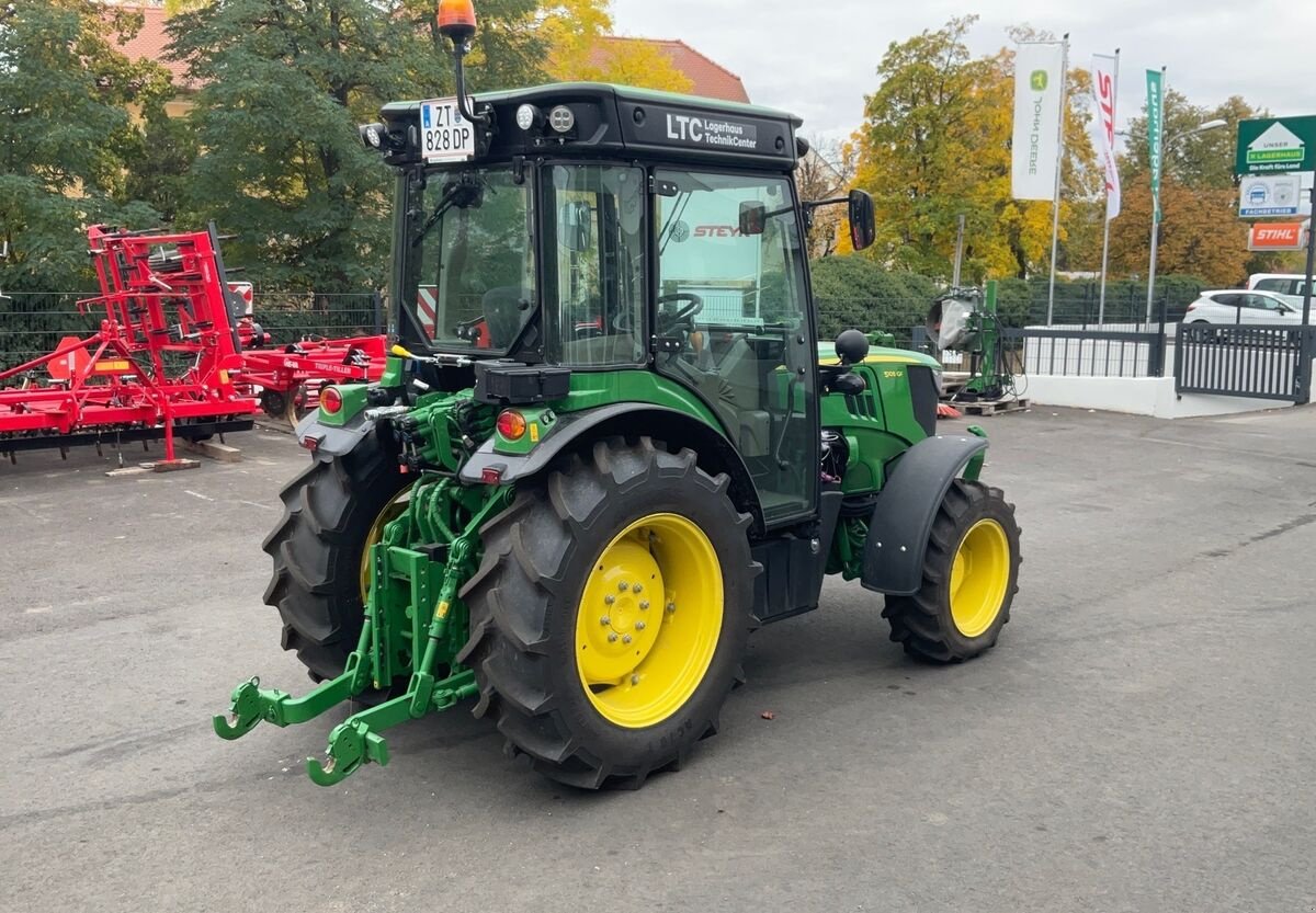 Weinbautraktor van het type John Deere 5105GF, Gebrauchtmaschine in Zwettl (Foto 3)