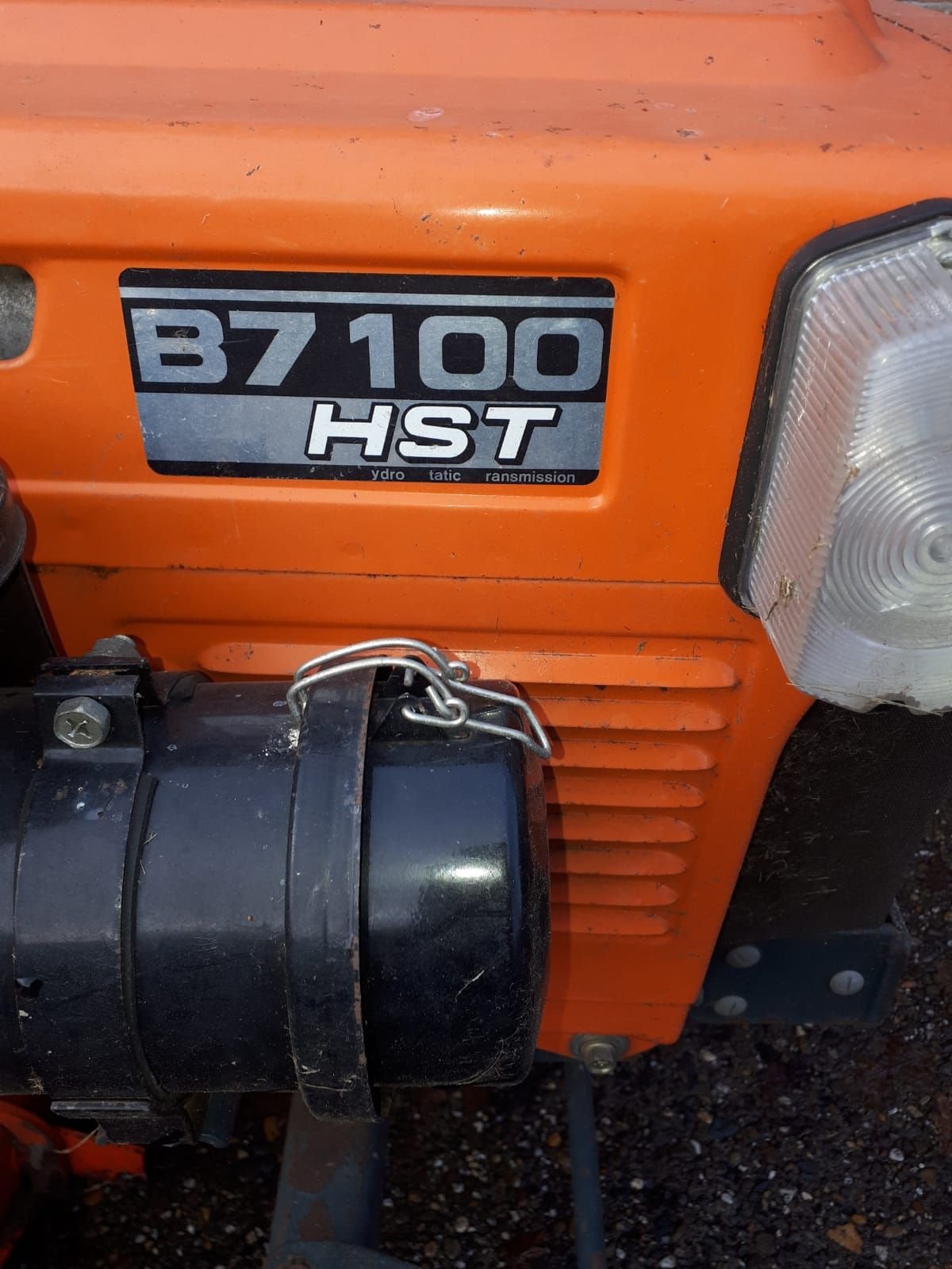 Weinbautraktor van het type Kubota B7100 hst, Gebrauchtmaschine in Maartensdijk (Foto 6)