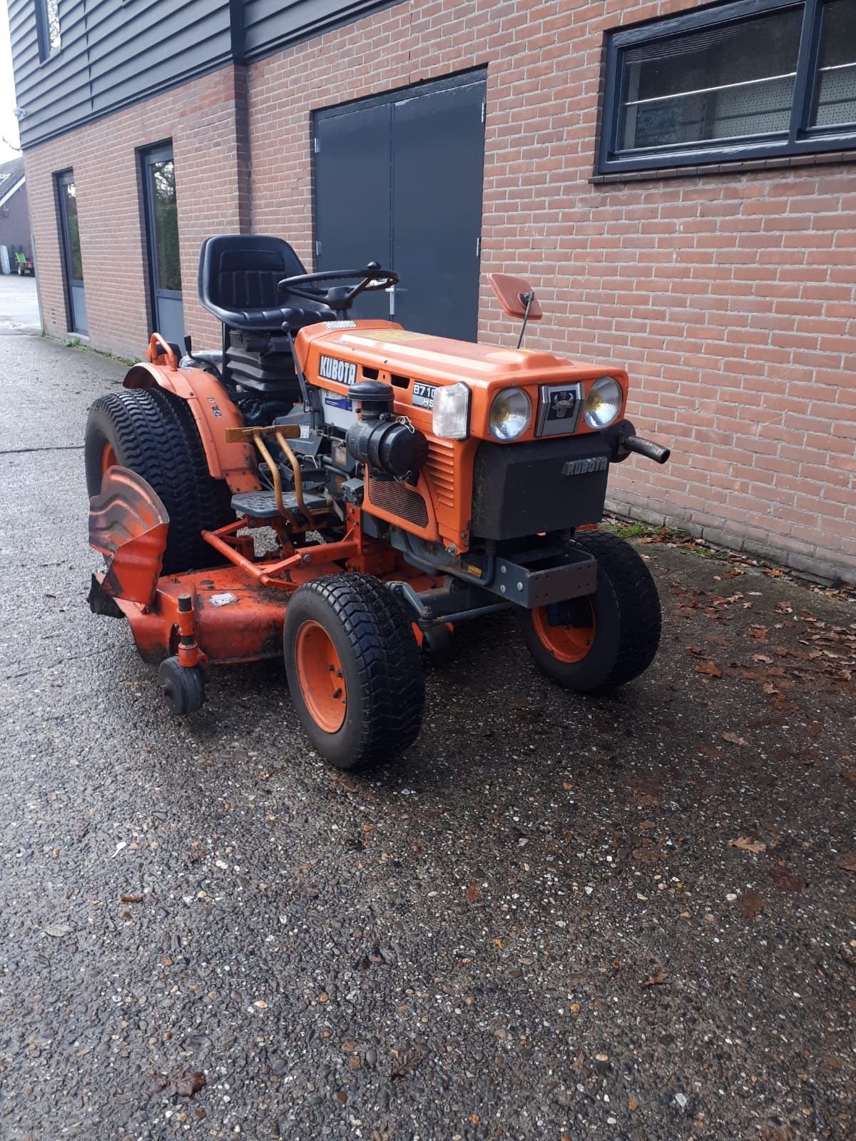 Weinbautraktor van het type Kubota B7100 hst, Gebrauchtmaschine in Maartensdijk (Foto 1)