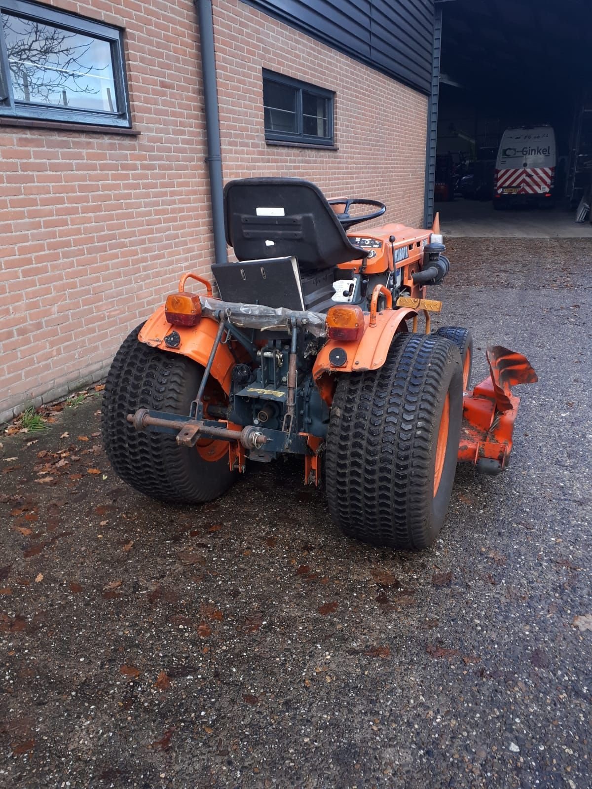 Weinbautraktor van het type Kubota B7100 hst, Gebrauchtmaschine in Maartensdijk (Foto 3)