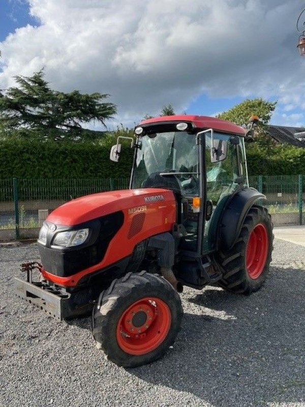 Weinbautraktor tip Kubota M5091, Gebrauchtmaschine in SAINT GERMAIN D'ARCE (Poză 1)