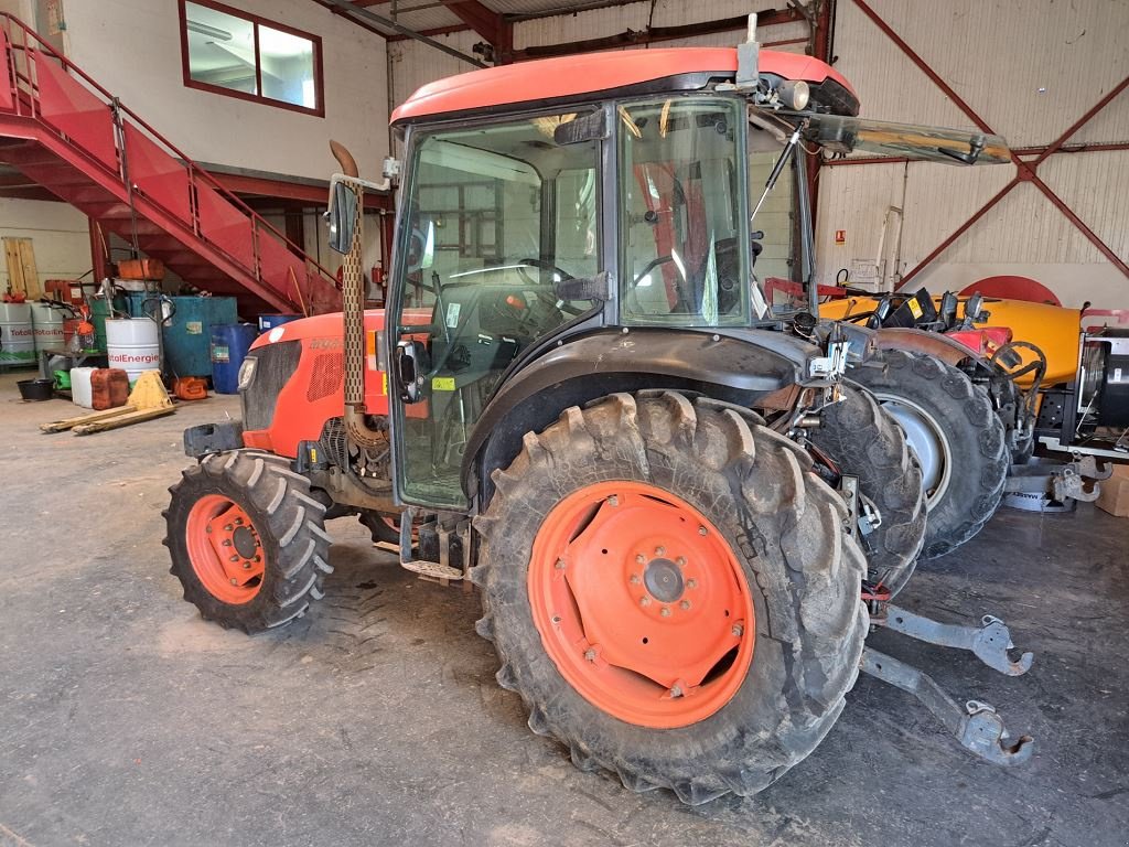 Weinbautraktor of the type Kubota M9540DTNQ, Gebrauchtmaschine in NOVES (Picture 4)