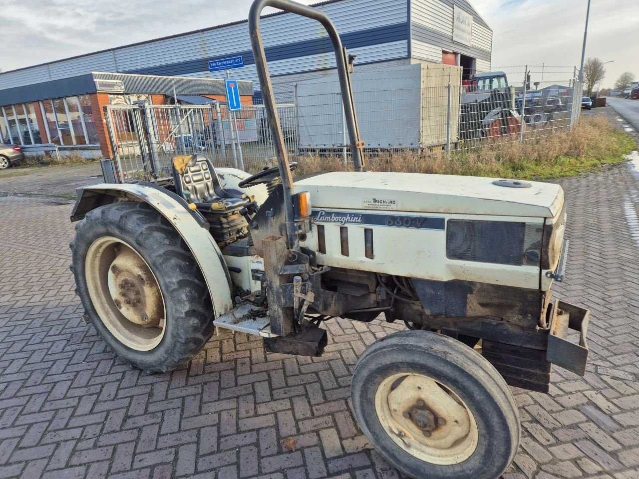 Weinbautraktor des Typs Lamborghini 660v Smalspoor, Gebrauchtmaschine in Weiteveen (Bild 3)