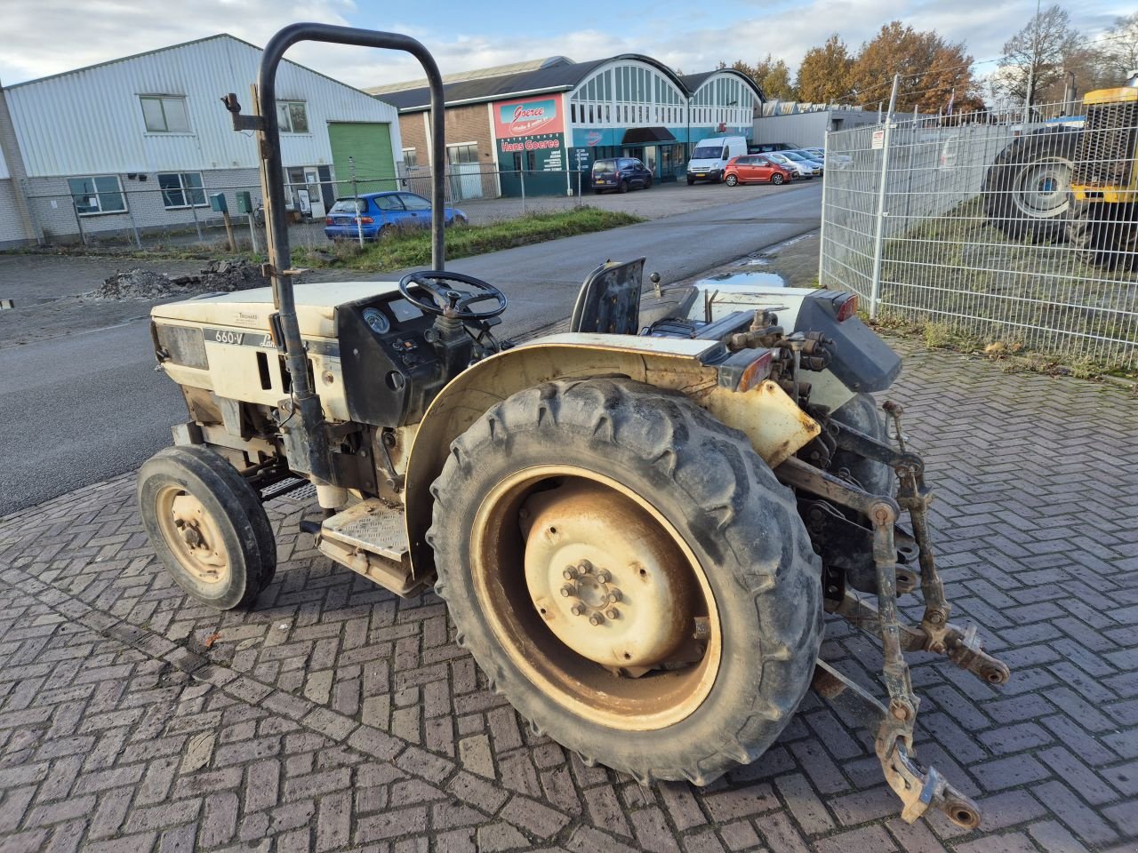 Weinbautraktor des Typs Lamborghini 660v Smalspoor, Gebrauchtmaschine in Weiteveen (Bild 2)