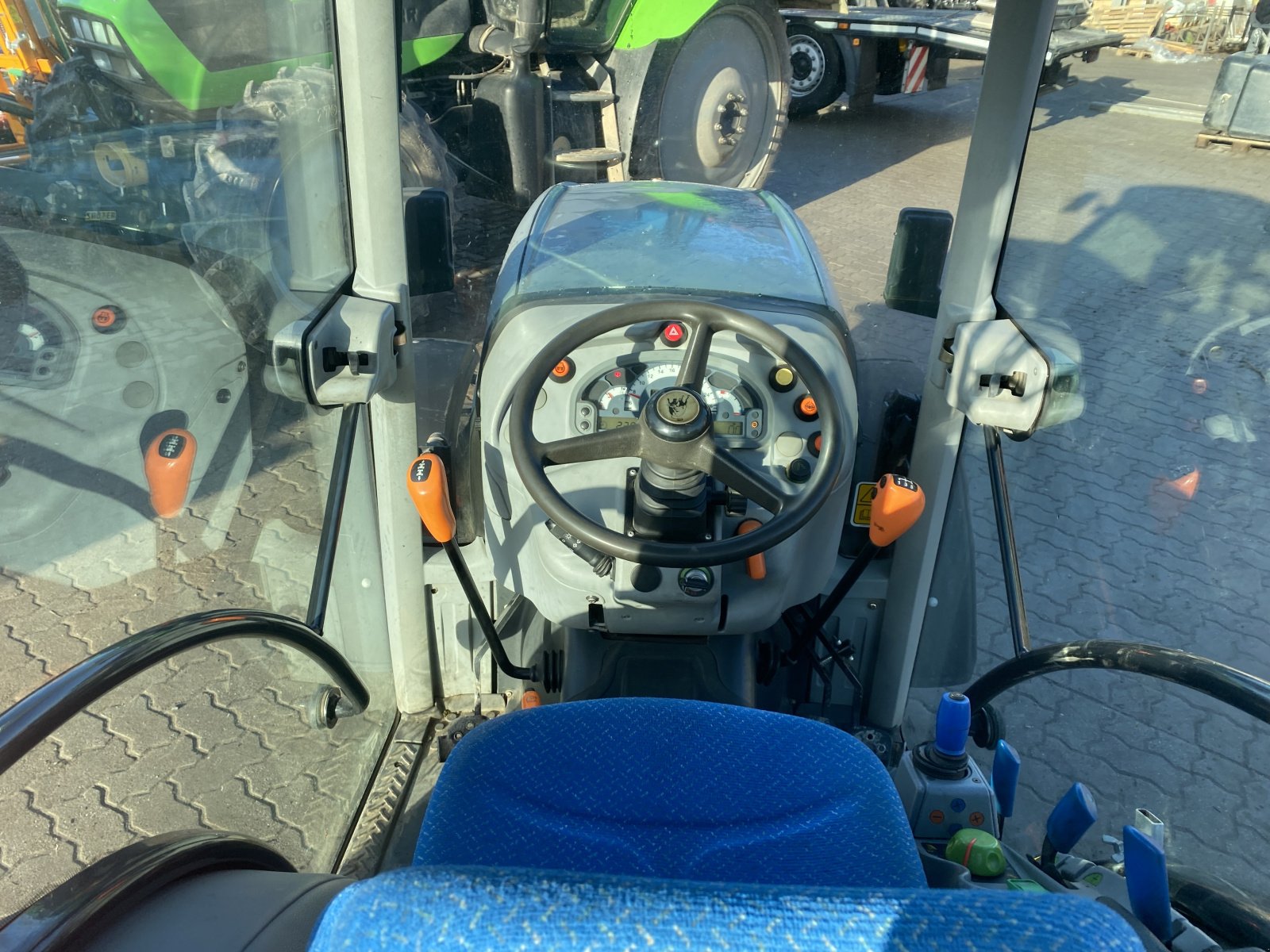 Weinbautraktor du type Lamborghini RS.80, Gebrauchtmaschine en Dannstadt-Schauernheim (Photo 9)