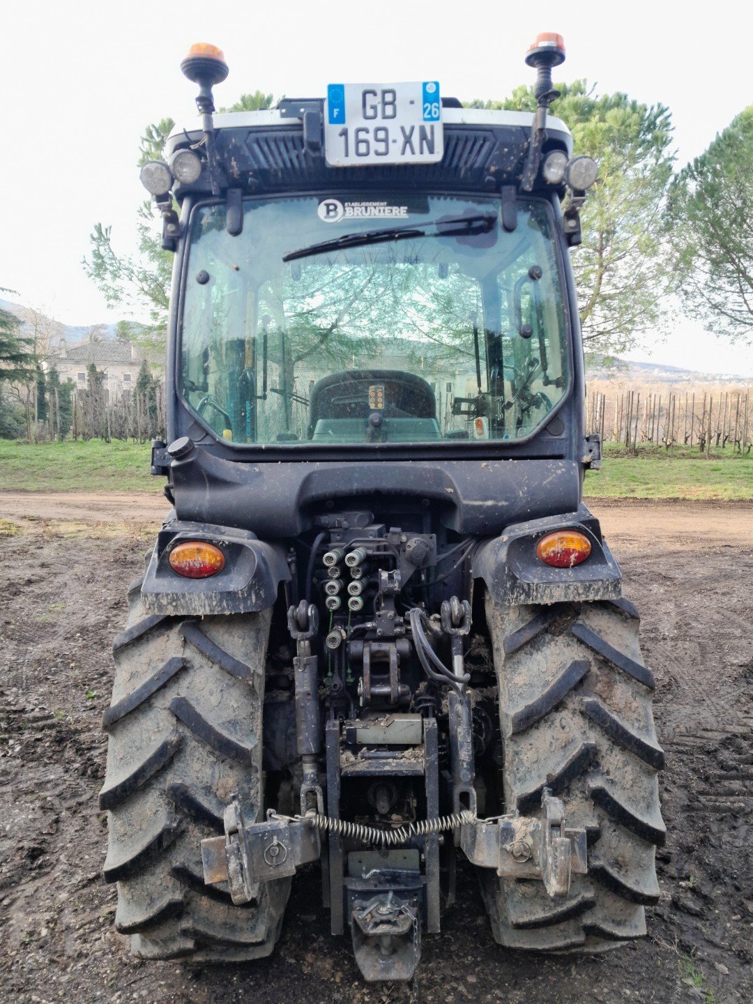 Weinbautraktor van het type Landini Tracteur fruitier Rex 4-090 F Landini, Gebrauchtmaschine in ROYNAC (Foto 5)