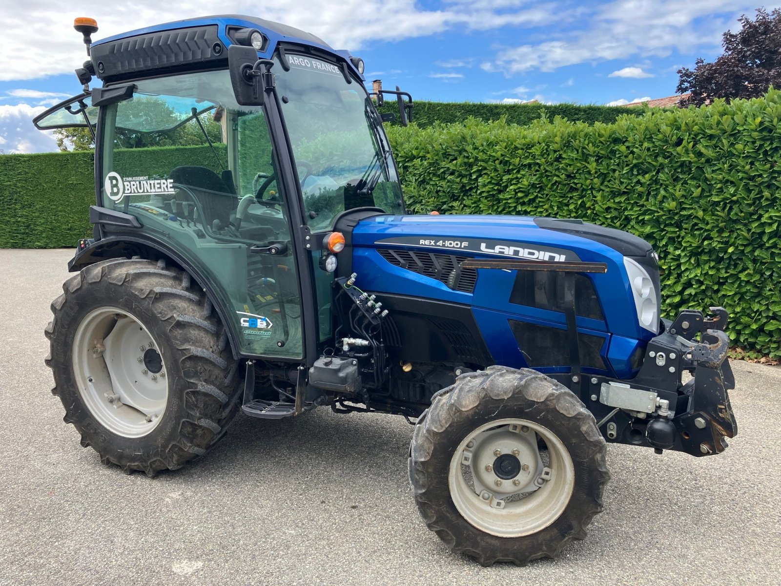 Weinbautraktor za tip Landini Tracteur fruitier Rex 4-100 F Landini, Gebrauchtmaschine u ROYNAC (Slika 5)