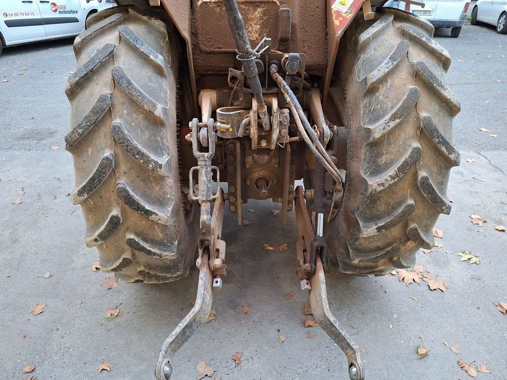 Weinbautraktor of the type Massey Ferguson 364S4RM, Gebrauchtmaschine in NOVES (Picture 5)