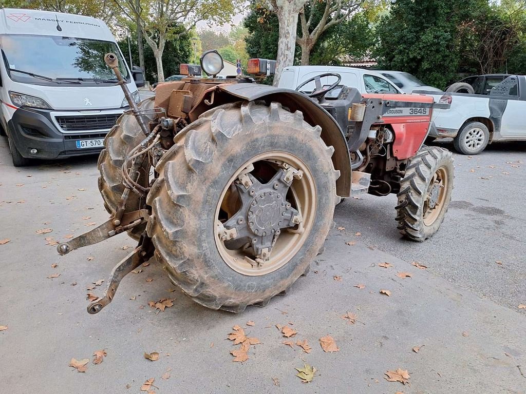 Weinbautraktor a típus Massey Ferguson 364S4RM, Gebrauchtmaschine ekkor: NOVES (Kép 3)