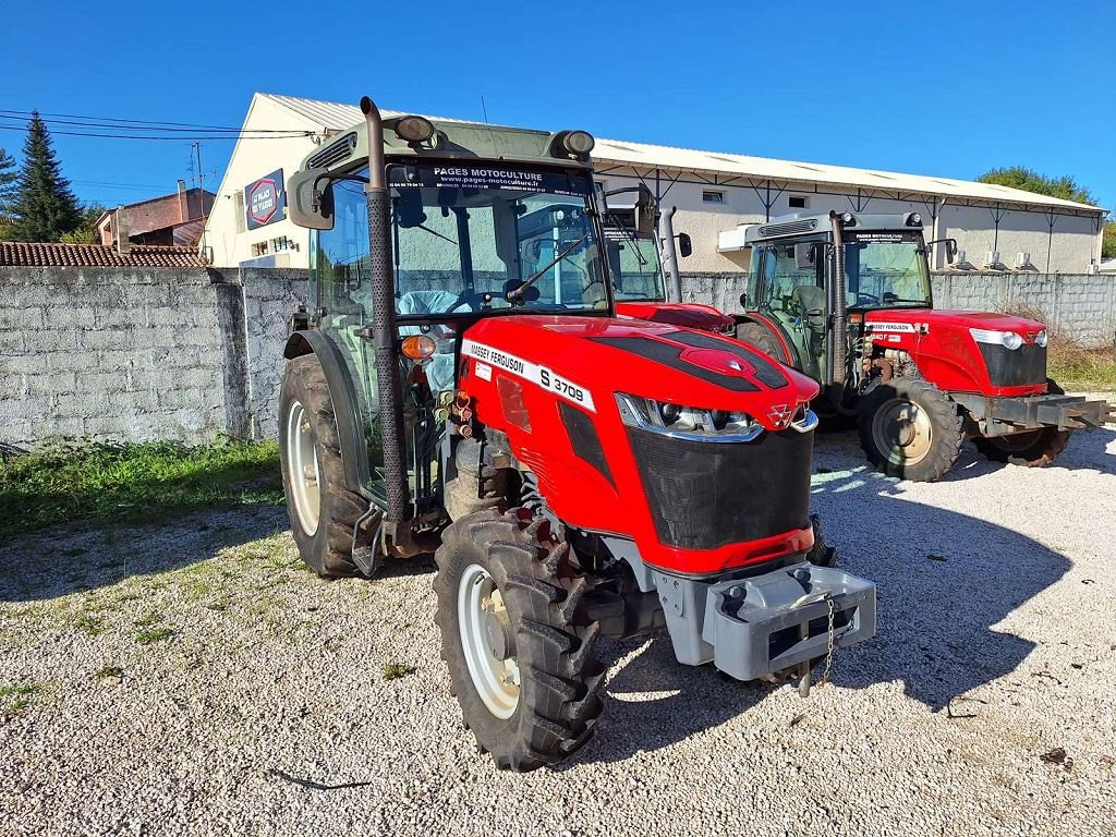 Weinbautraktor Türe ait Massey Ferguson 3709S ES, Gebrauchtmaschine içinde NOVES (resim 1)