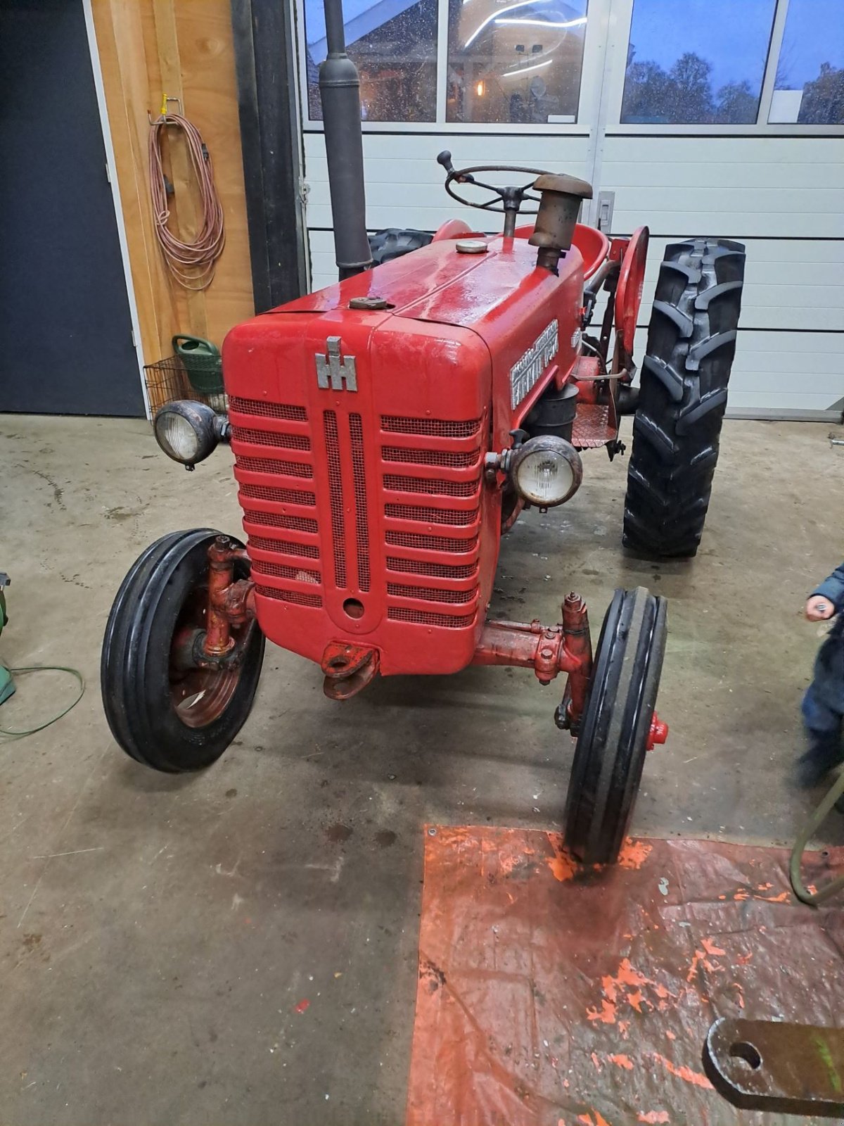 Weinbautraktor типа McCormick D-324, Gebrauchtmaschine в Wierden (Фотография 2)