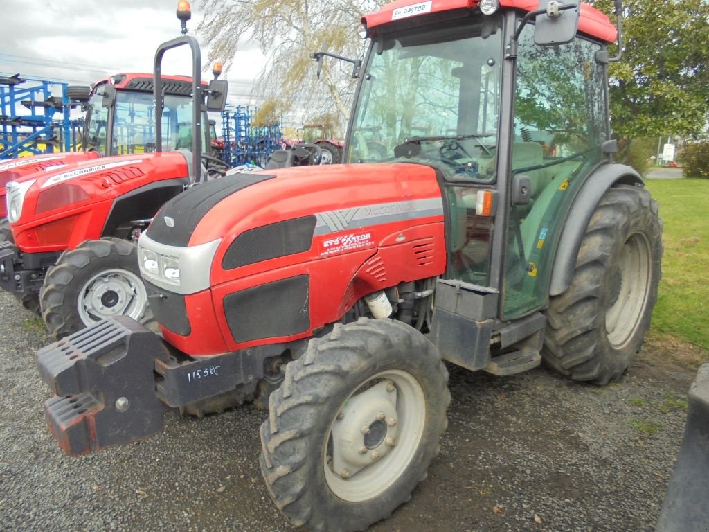 Weinbautraktor van het type McCormick F90, Gebrauchtmaschine in AUTHON (Foto 4)