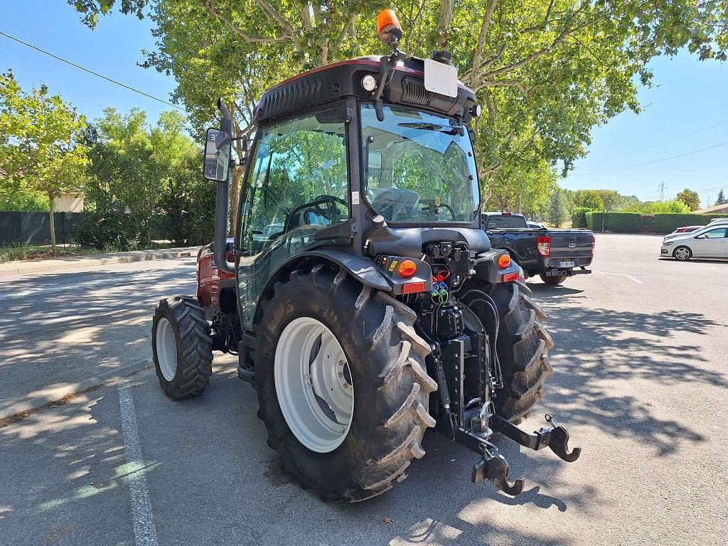 Weinbautraktor typu McCormick X4.70F, Gebrauchtmaschine v NOVES (Obrázek 3)